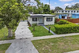 2465 16th Ave S, Saint Petersburg, FL 33712 - Photo 1