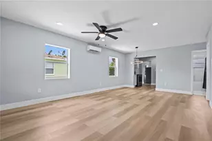 2465 16th Ave S, Saint Petersburg, FL 33712 - Photo 11