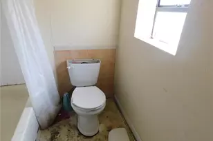 2002 E Okaloosa Ave, Tampa, FL 33604 - Photo 15