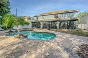 2807 Windcrest Oaks Ct, Valrico, FL 33594 - Photo 23