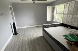 5961 N Falls Cir Dr, Lauderhill, FL 33319 - Photo 9