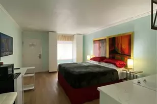 7150 N Tamiami Trl, Sarasota, FL 34243 - Photo 7