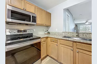 1951 Searay Shore Drive, Clearwater, FL 33763 - Photo 9