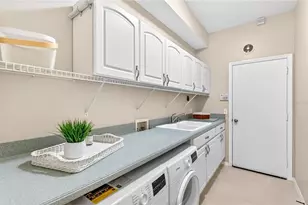 1737 Sassafras Dr, Wesley Chapel, FL 33543 - Photo 23