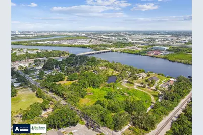 5116 Palm River Road, Tampa, FL 33619 - Photo 5