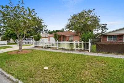 1125 40th Street S, Saint Petersburg, FL 33711 - Photo 7