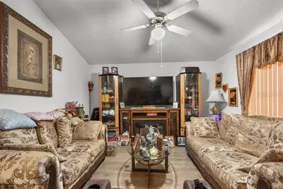 1125 40th Street S, Saint Petersburg, FL 33711 - Photo 11