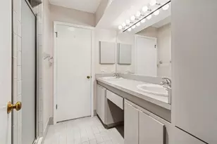 4901 Umber Way S, Tampa, FL 33624 - Photo 19