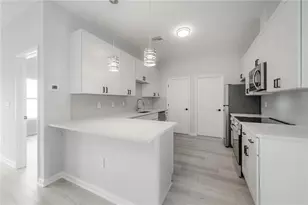 3921 W State St, Tampa, FL 33609 - Photo 11