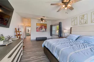 292 Sunlit Cove Dr NE, Saint Petersburg, FL 33702 - Photo 15