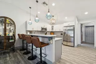 292 Sunlit Cove Dr NE, Saint Petersburg, FL 33702 - Photo 5