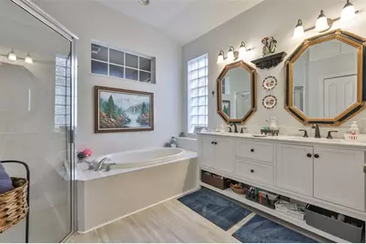 711 Camellia Green Drive, Sun City Center, FL 33573 - Photo 13