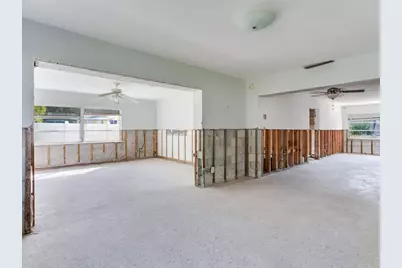 16105 1st Street E, Redington Beach, FL 33708 - Photo 13