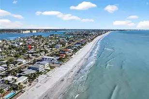 16105 1st St E, Redington Beach, FL 33708 - Photo 7