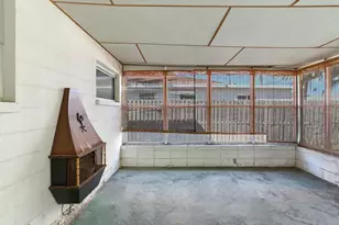 16105 1st St E, Redington Beach, FL 33708 - Photo 19