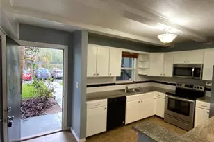 14419 Americana Cir, Tampa, FL 33613 - Photo 15