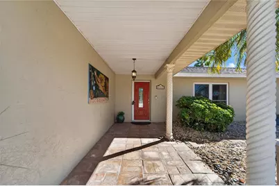 6503 Santiago Court, Apollo Beach, FL 33572 - Photo 7