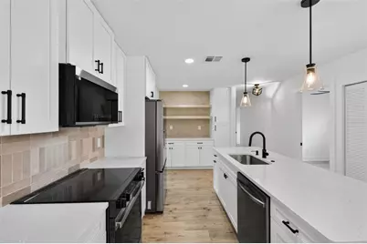 1550 Cumberland Lane, Clearwater, FL 33755 - Photo 13