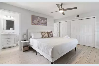 6004 Tampa Shores Boulevard, Tampa, FL 33615 - Photo 23