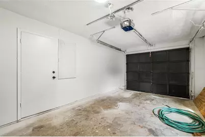 8807 Overlook Drive, Wesley Chapel, FL 33545 - Photo 17