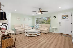 921 Deville Dr E, Largo, FL 33771 - Photo 3