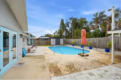 921 Deville Drive E, Largo, FL 33771 - Photo 27