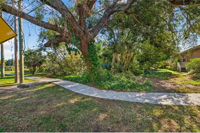 Royal Palm Drive S, Gulfport, FL 33707 - Photo 5