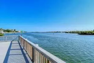 1125 W Peppertree Dr, Sarasota, FL 34242 - Photo 25