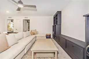 10070 Trumpet Honeysuckle Wy, Wesley Chapel, FL 33545 - Photo 21