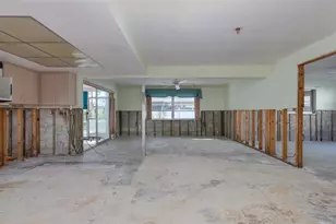 1760 Georgia Ave NE, Saint Petersburg, FL 33703 - Photo 5