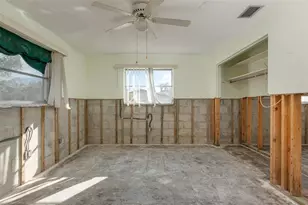1760 Georgia Ave NE, Saint Petersburg, FL 33703 - Photo 17