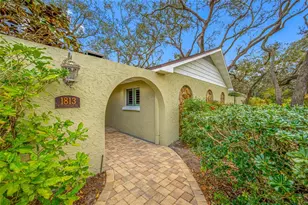 1813 N Riverhills Dr, Temple Terrace, FL 33617 - Photo 11