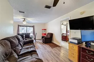 4108 Tyndale Dr, Brandon, FL 33511 - Photo 7