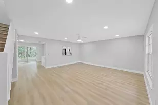 2415 Gun Flint Trail, Palm Harbor, FL 34683 - Photo 5