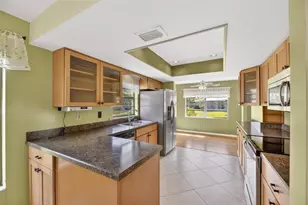 2003 Hartlebury Way, Sun City Center, FL 33573 - Photo 9