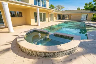 482 Hermosita Dr, Saint Pete Beach, FL 33706 - Photo 9