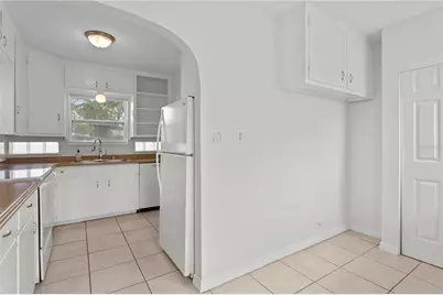 134 SW Lincoln Circle N, Saint Petersburg, FL 33703 - Photo 15