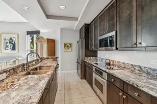 450 Knights Run Ave, Tampa, FL 33602 - Photo 5