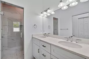 405 E Boyer St, Tarpon Springs, FL 34689 - Photo 13