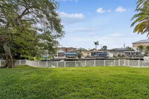 3838 McKay Creek Dr, Largo, FL 33770 - Photo 39