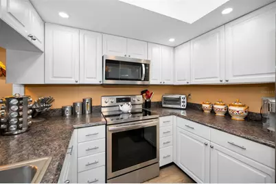 2353 Hanover Drive, Dunedin, FL 34698 - Photo 11