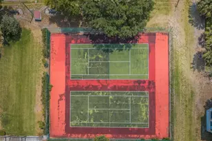 2353 Hanover Dr, Dunedin, FL 34698 - Photo 43