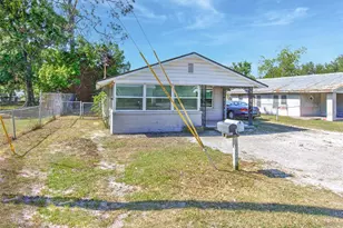 905 W Ball St, Plant City, FL 33563 - Photo 5