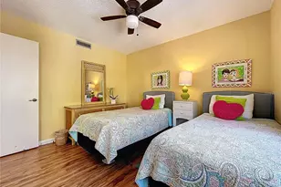 7532 Bayshore Dr, Treasure Island, FL 33706 - Photo 25