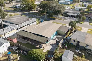 7618 Lavender Ln, Tampa, FL 33619 - Photo 9