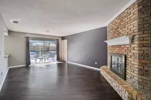 618 Rollingwood Ln, Valrico, FL 33594 - Photo 5