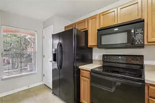 10814 Kensington Park Ave, Riverview, FL 33578 - Photo 11