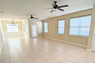 11547 Tangle Branch Ln, Gibsonton, FL 33534 - Photo 3