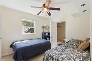 2814 W Humphrey St, Tampa, FL 33614 - Photo 23