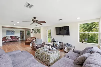 2814 W Humphrey Street, Tampa, FL 33614 - Photo 9